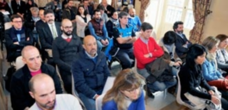 A la presentación del Plan de Marketing 2017-2020 acudieron numerosos representantes del sector patrimonial y turístico de Segovia. / KAMARERO