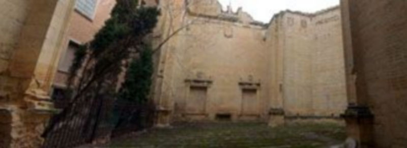 El Ayuntamiento consolidará las ruinas para habilitar el lugar como espacio de actividades culturales al aire libre./KAMARERO