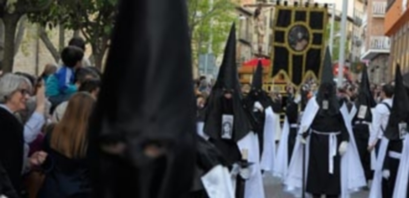 Santa Eulalia salió a la calle con el Cristo de la Esperanza./kamarero