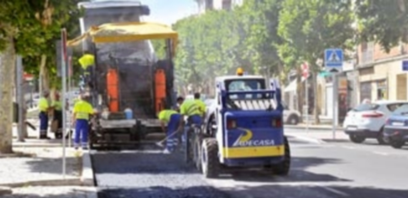 Los trabajos de asfaltado se desarrollaron a lo largo de la mañana y concluyeron antes de lo anunciado. /  KAMARERO
