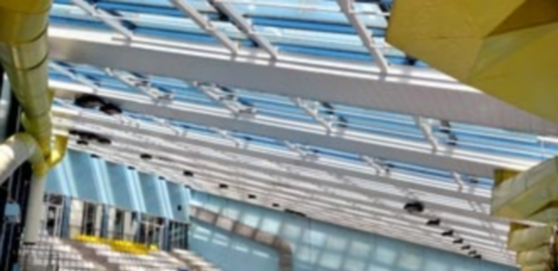 Cubierta de la piscina climatizada municipal José Carlos Casado