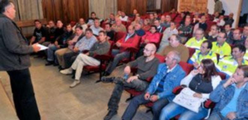 La asamblea de trabajadores aprobó por unanimidad