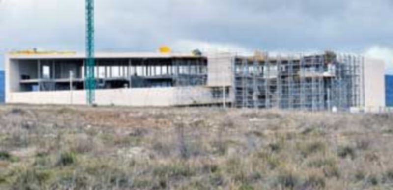 El edificio es el primero de los 11 proyectados en lo que será el futuro CAT