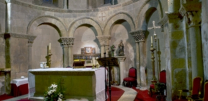 Ábside de la iglesia románica de La Trinidad