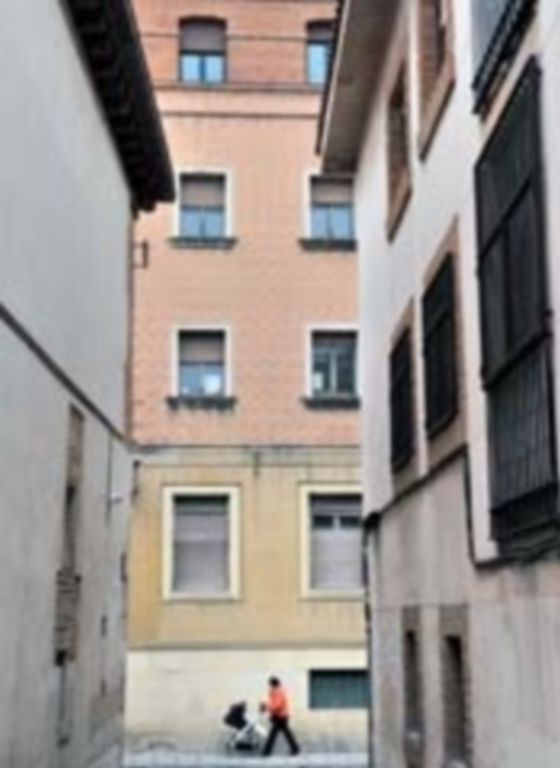 El PSOE exige que se otorgue de nuevo al Policlínico el uso sanitario 1 El Hospital Policlínico de Segovia