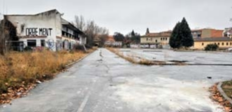 Parcela de la zona sur del Regimiento