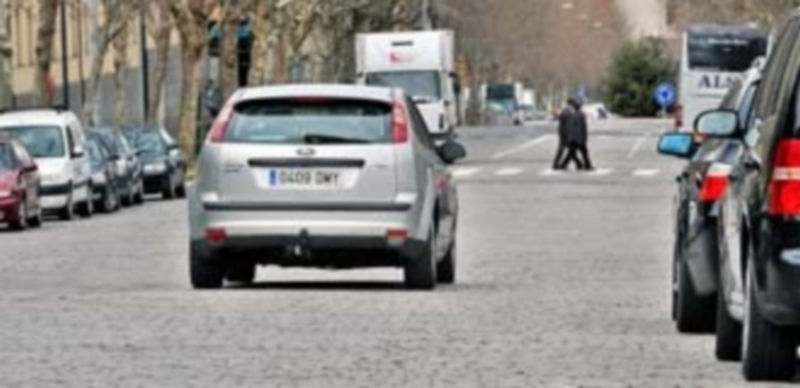 La reforma de la Avenida de la Constitución se ejecutará en los años 2015 y 2016. / Kamarero