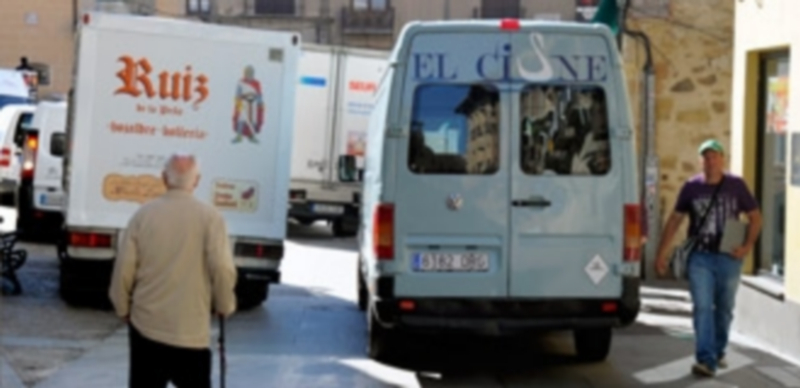 Peatones y vehículos de reparto