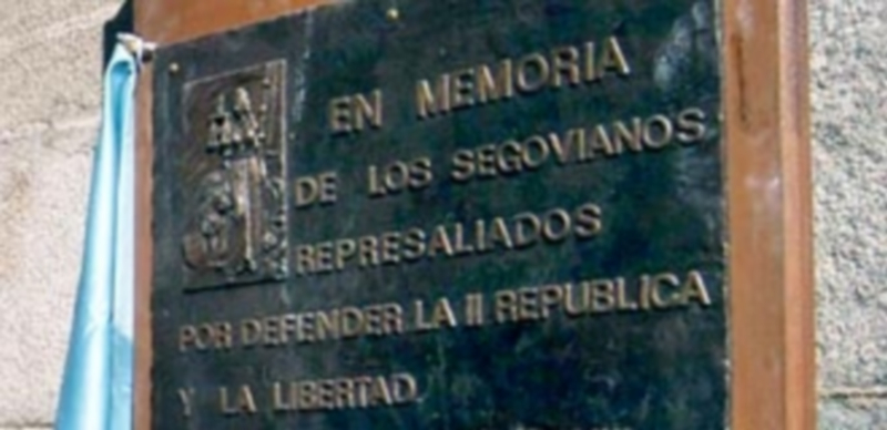 Huertas recordó que ya hay una placa conmemorativa en la puerta. / Kamarero
