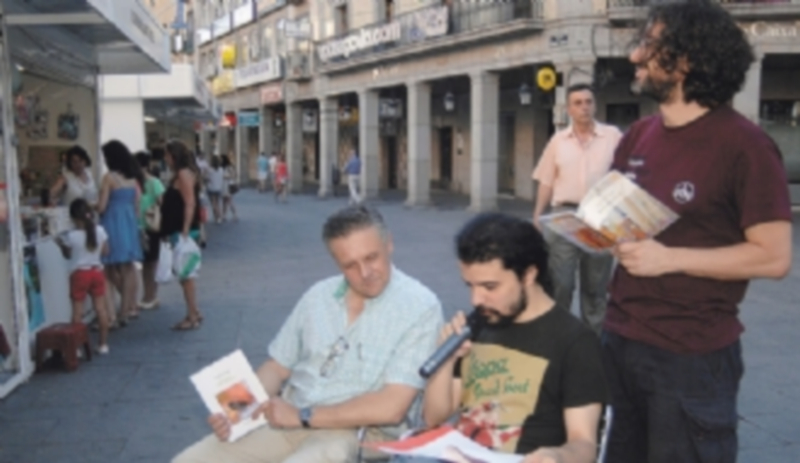 Durante la tarde del pasado Miércoles tuvo lugar una ‘tarde de poesía’ en la feria
