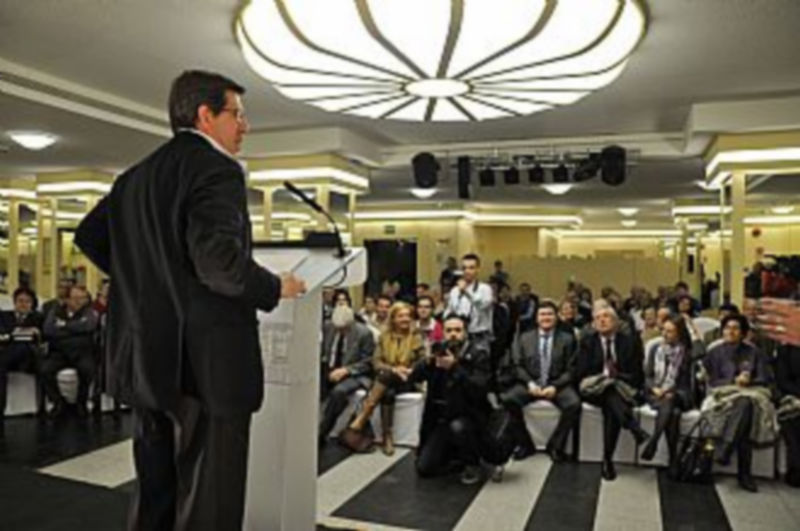 Postigo se dirigió a los militantes y simpatizantes del PP en el primer acto oficial preelectoral que protagoniza./ Juan Martín