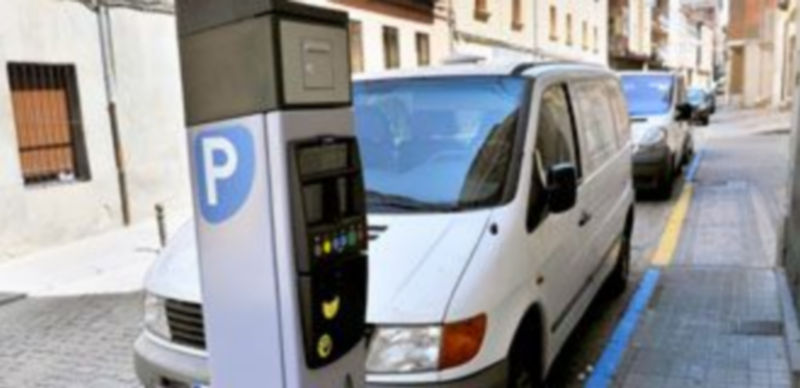 Uno de los parquímetros de la nueva zona azul. / Kamarero