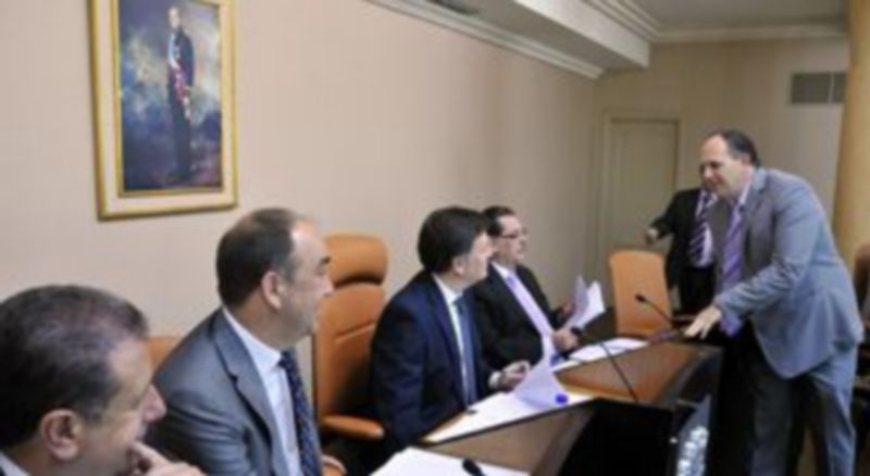 El portavoz socialista