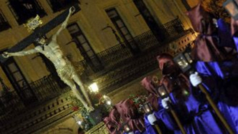 La “Procesión de los Pasos” volverá un año más a concentrar la emoción de la Semana Santa Segoviana el próximo 29 de marzo. / Juan Martín
