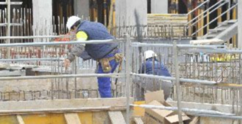 Trabajadores del sector de la construcción en Segovia