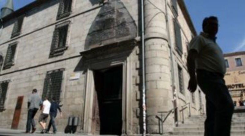 Biblioteca municipal o Casa de la Lectura