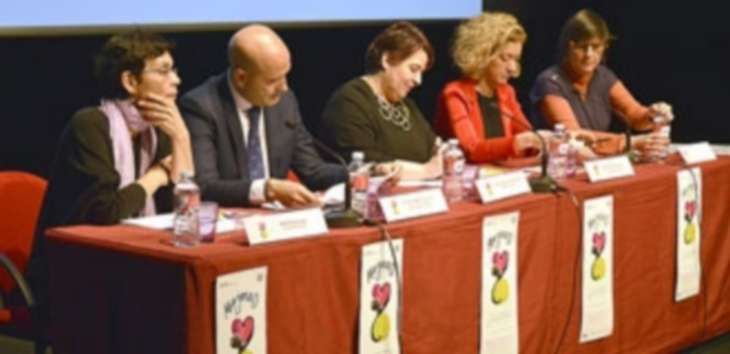 La Nobel de la Paz Leymah Gbowee estará en Segovia el domingo día 19 1 El VII Encuentro de Mujeres que transforman el mundo fue presentado ayer en la Sala Ex.Presa 1. / TAMARA DE SANTOS