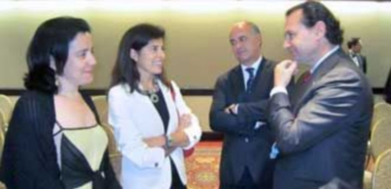 Ciudades Patrimonio promueve sus atractivos turísticos en Estados Unidos 1 Arahuetes y el alcalde de Ávila