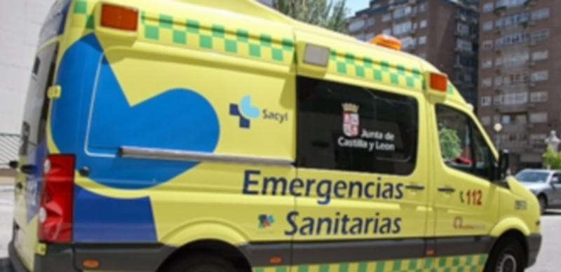 Ambulancia de soporte vital básico del servicio de emergencias sanitarias. / El Adelantado