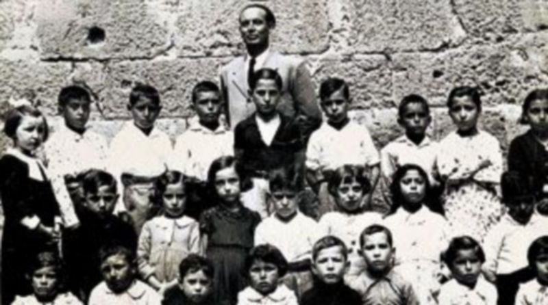 Alumnas y alumnos de la escuela del barrio de San Marcos