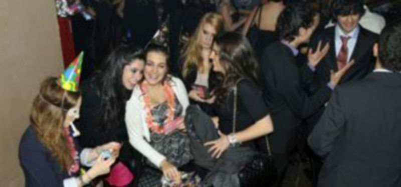 De fiesta en fiesta... pero menos. / Juan Martín.