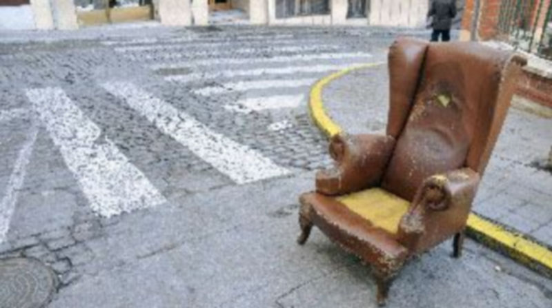 La patrulla verde vigila que los residuos se eliminen adecuadamente. / J. M.