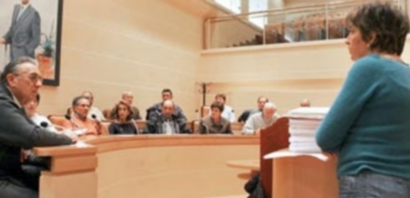 Foro de participación celebrado en el año 2004. Los foros serán sustituidos ahora por consejos sectoriales. / f. Peñalosa