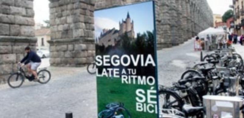 El Ayuntamiento de Segovia dispone de un servicio municipal de préstamo de bicicletas desde 2008. / Kamarero