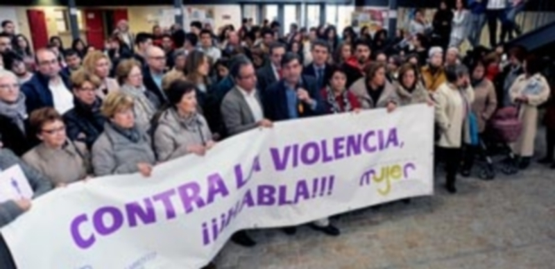 Una de las concentraciones organizadas por el Consejo municipal de la Mujer el año pasado. / KAMARERO