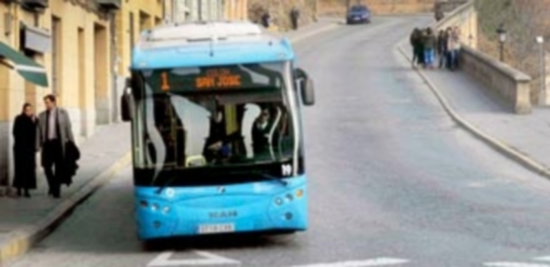 La cuesta de San Juan es una de las calles que más necesidad tiene de ser reformada