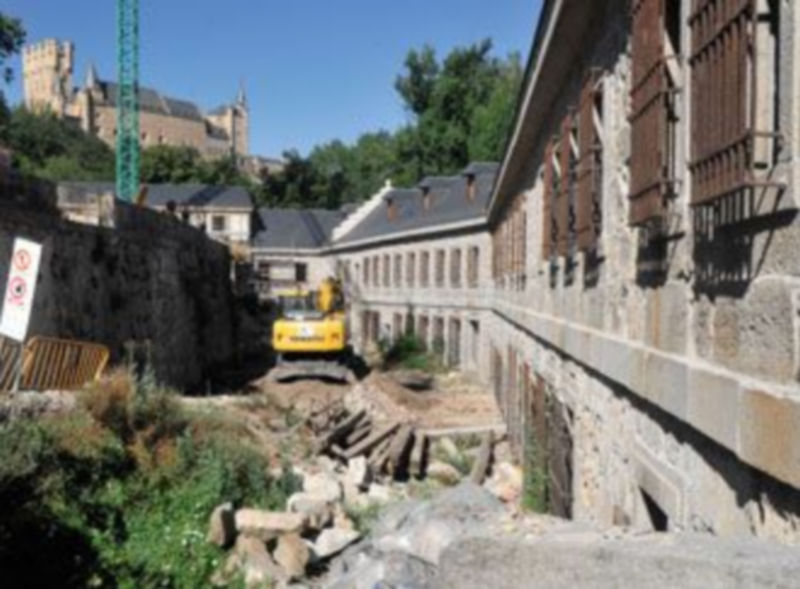 Las obras de rehabilitación de la Casa de la Moneda podrían finalizar a finales del presente año 2009./KAMARERO