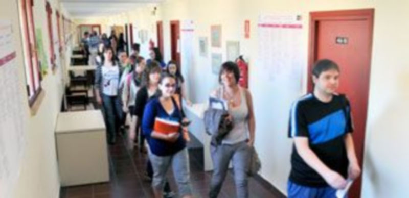 Cuando los alumnos acaben las clases en Magisterio comenzarán las obras de reforma de las aulas. / Kamarero