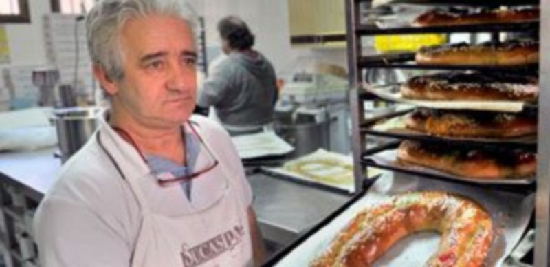 El pastelero Jesús Manso de Andrés ha sido elegido “Amigo de San Frutos 2012”. / Kamarero