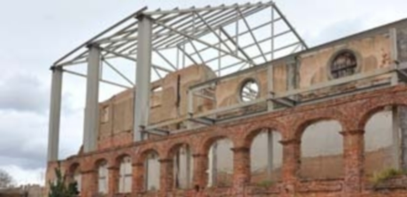 El PP ha vuelto a reclamar la retirada de las cerchas metálicas. / Kamarero