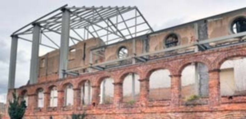 Las cerchas están situadas en la cubierta de la caja escénica del teatro. / Kamarero