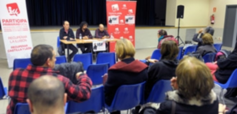 Los candidatos a las primarias de Izquierda Unida en el acto mantenido ayer con los simpatizantes en San José. / Kamarero