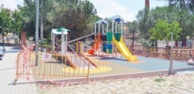 Una de las últimas intervenciones ha sido la instalación de juegos infantiles adaptados y accesibles. / TAMARA DE SANTOS