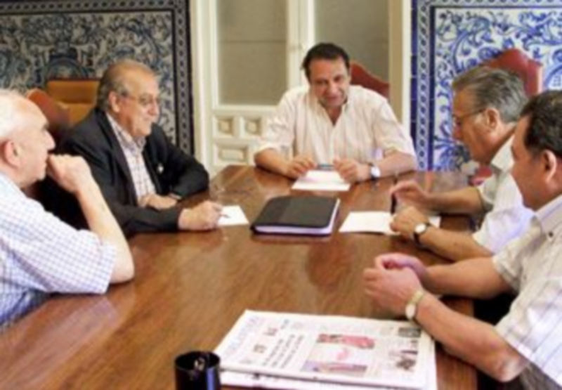 Arahuetes y LLorente