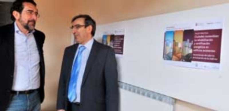 El presidente de los arquitectos