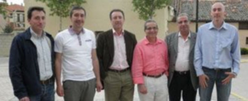 Los candidatos populares tuvieron una reunión en Palazuelos de Eresma. / EL ADELANTADO