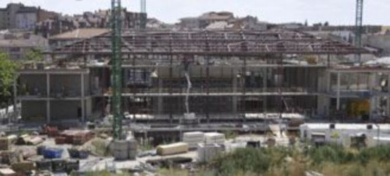 Estructura de los edificios que se construyen en la primera fase del proyecto del campus para albergar el aulario y la biblioteca