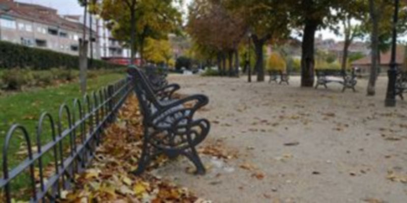 Los jardines que llevarán el nombre de Mariano Contreras se sitúan entre Vía Toma y Anselmo Carretero. / Juan Martín