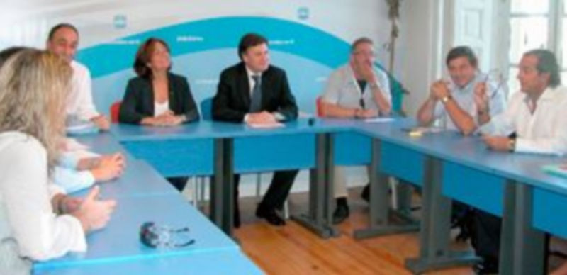 El madrileño Pedro Gómez de la Serna será el número 2 al Congreso 1 Un momento del comité electoral provincial celebrado en la mañana de ayer en la sede del PP de Segovia / El Adelantado