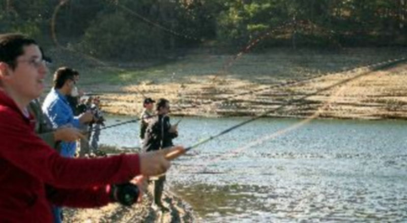 Un grupo de pescadores