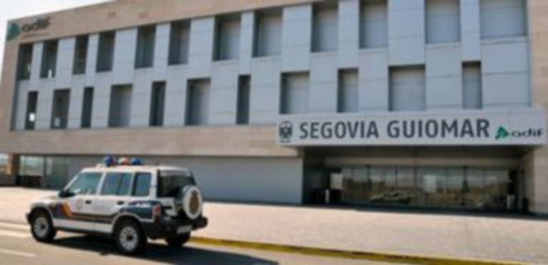 La estación ferroviaria Segovia-Guiomar no tuvo apenas actividad a lo largo de todo el día. / Alberto Benavente