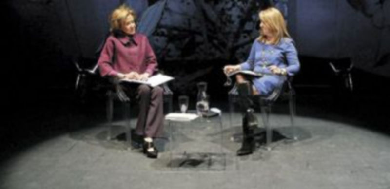 De la Vega y la periodista Alicia Gómez Montano