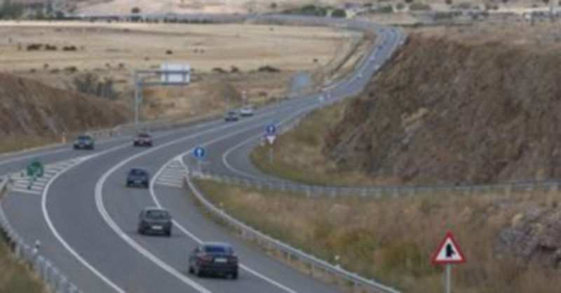 El Gobierno destinará dos millones de euros en 2014 a la licitación de la variante SG-2o. / Juan Martín