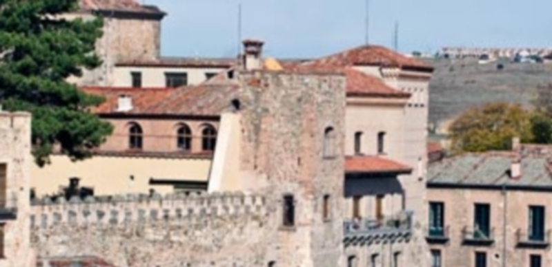 Una de las visitas será a la Casa de las Cadenas.  / Kamarero