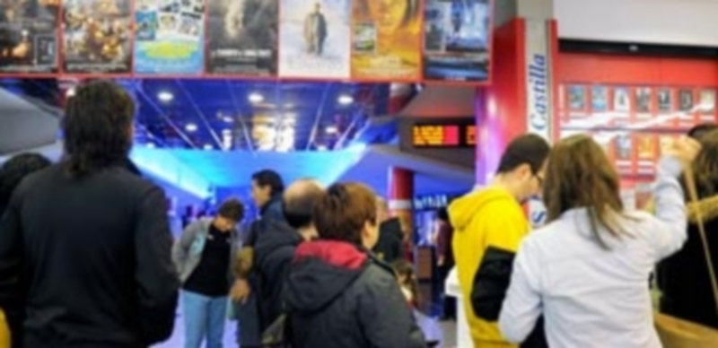 Las salas de cine ofrecen diversos atractivos para los espectadores