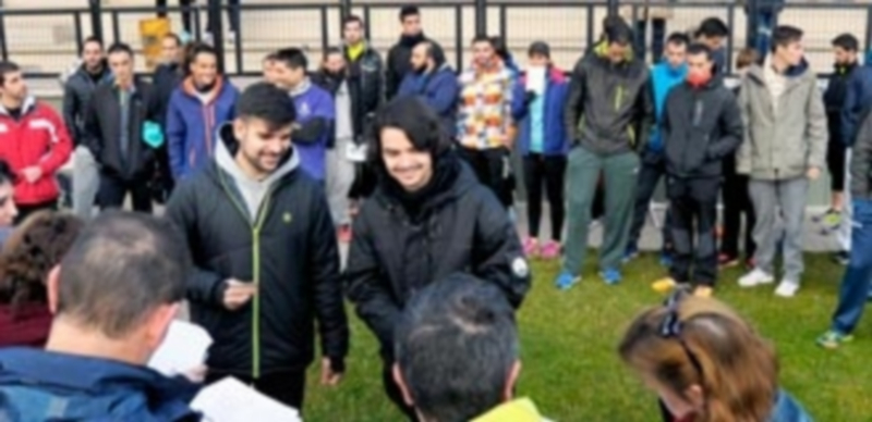 El Grupo Municipal Popular considera que los pilares instalados puede dificultar la maniobra de los autobuses. / KAMARERO